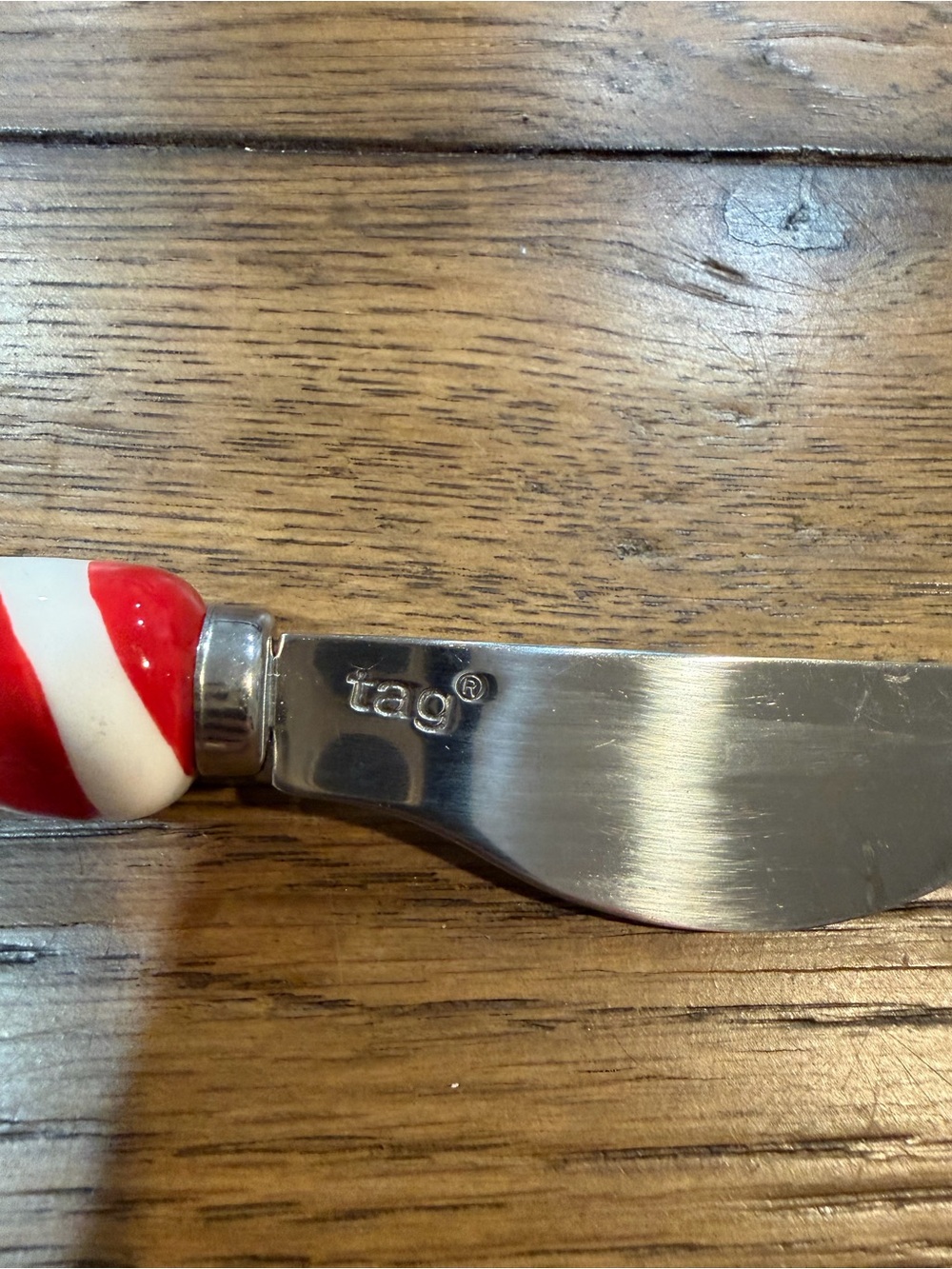 Tag Red and White Candy Cane Butter Knife - Picture 3 of 5